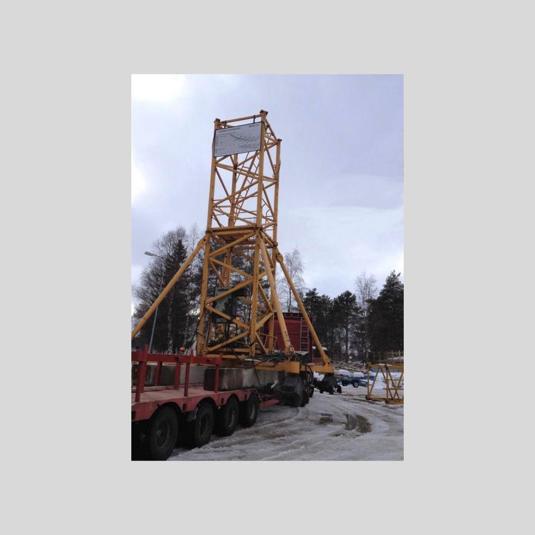 transportation_rovaniemi Tower crane transportation.